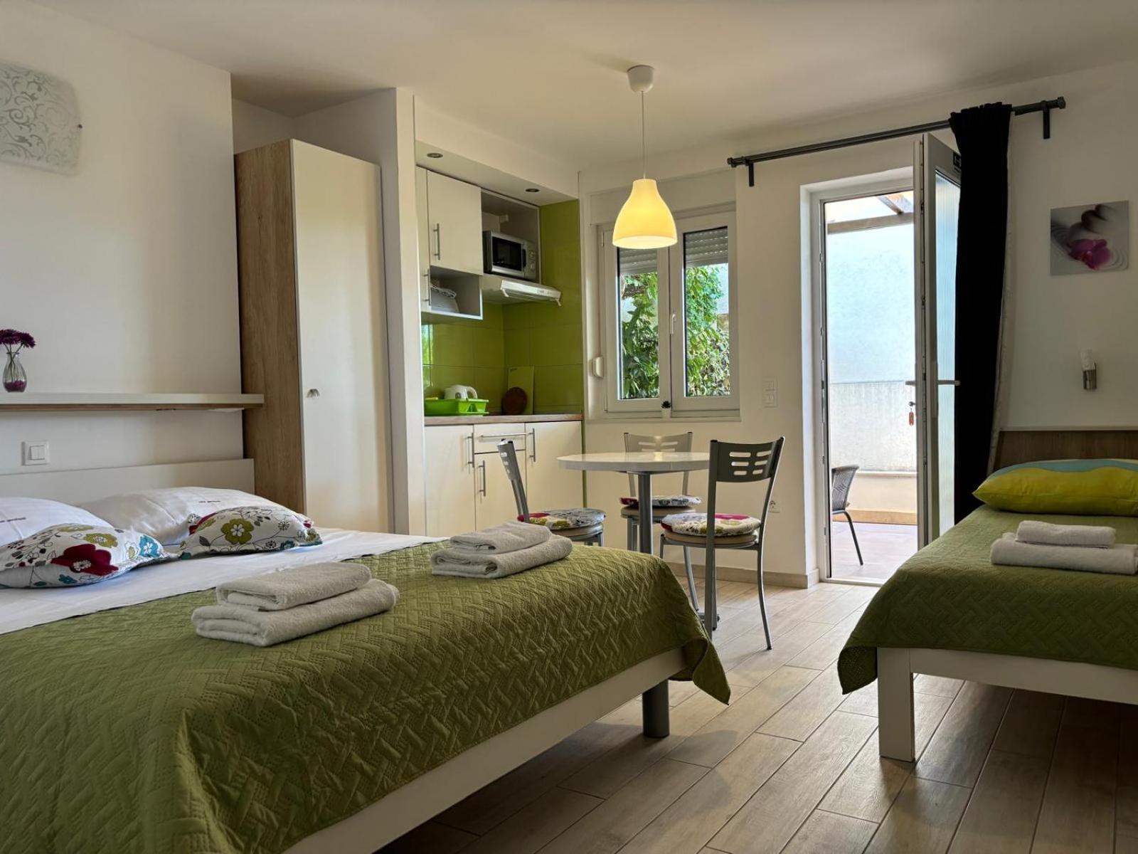 Apartmani Adria 2 Baška Voda المظهر الخارجي الصورة